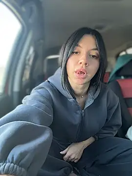 JulliaVegas online show from 05-25-26, 02:06