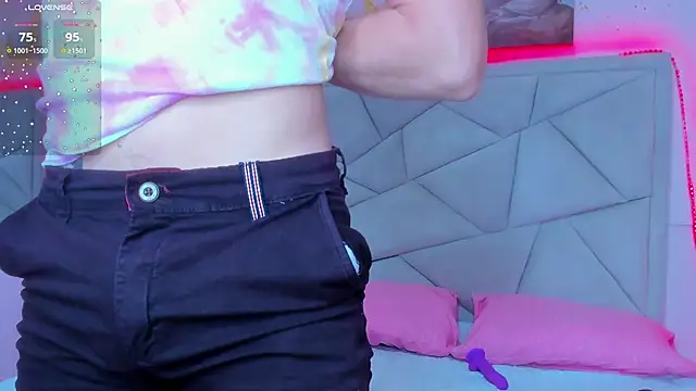 Snapshot of JACK_BLOSSOM_ chatting on 01-08-25, 12:05 JACK BLOSSOM online show from 01-08-25, 12:05