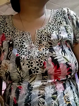 sunita-doll online show from 10-03-25, 05:32