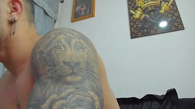 vincent carusso94 online show from 02-22-25, 08:07