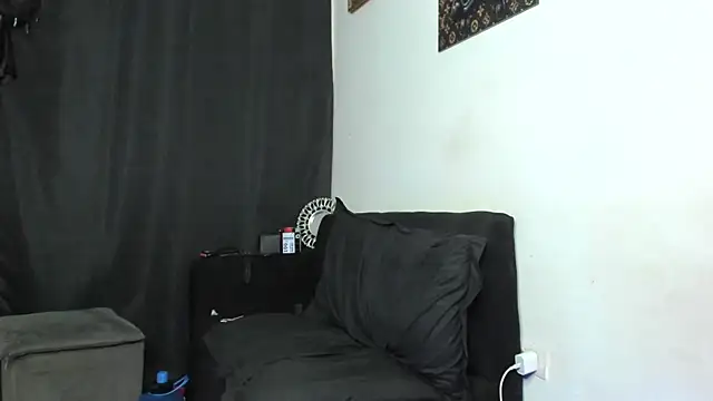 Snapshot of vincent_carusso94 chatting on 07-04-26, 03:51 vincent carusso94 online show from 07-04-26, 03:51