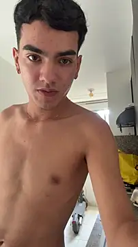 Snapshot of snakeeboy chatting on 03-01-26, 05:04 snakeeboy online show from 03-01-26, 05:04