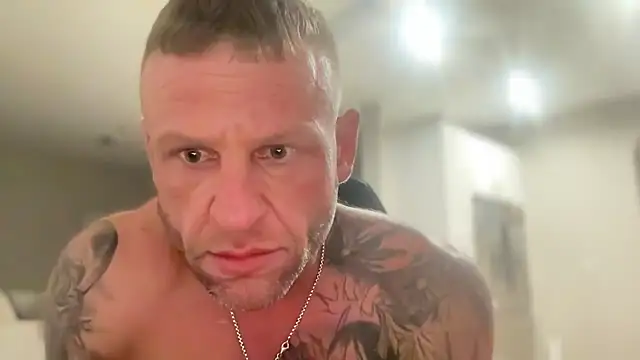 heavyhitta83 online show from 12-15-24, 04:18