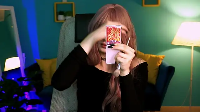 Snapshot of JadeCastle_ chatting on 03-16-25, 02:21 JadeCastle online show from 03-16-25, 02:21