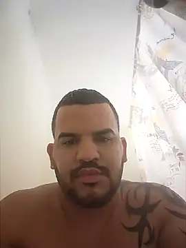 Snapshot of Latino2909 chatting on 01-05-25, 05:20 Latino2909 online show from 01-05-25, 05:20