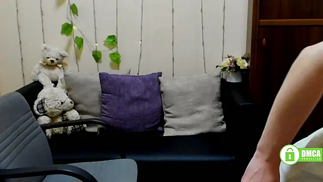 Alicia redfollow online show from 02-25-25, 12:24