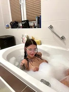 Snapshot of NikaCyberslut chatting on 10-20-25, 07:03 NikaCyberslut online show from 10-20-25, 07:03