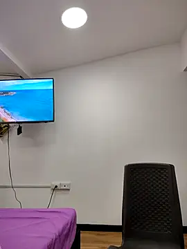 Miss balloonsmila online show from 10-08-25, 04:59