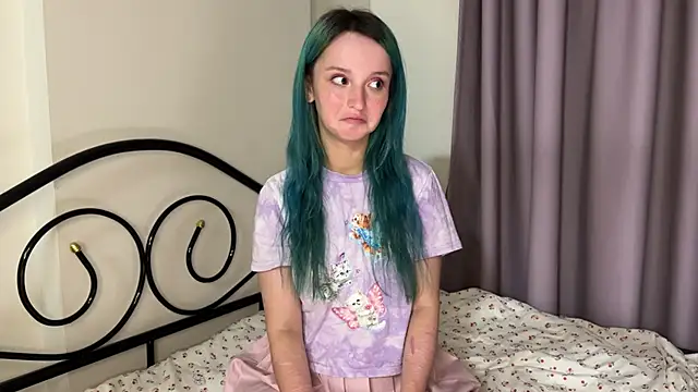 bumble bee online show from 02-08-25, 06:55