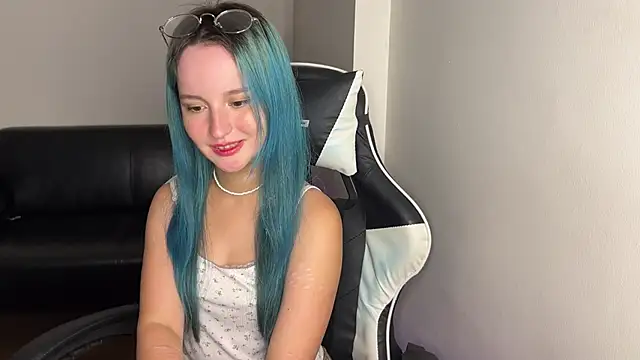 bumble bee online show from 03-19-25, 03:08