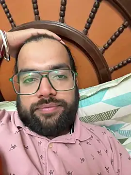 Snapshot of Arsh_Loves_Luv chatting on 02-11-25, 07:27 Arsh Loves Luv online show from 02-11-25, 07:27