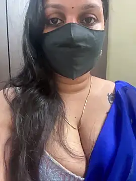 Snapshot of Akhi_Akshaya chatting on 03-02-25, 04:32 Akhi Akshaya online show from 03-02-25, 04:32