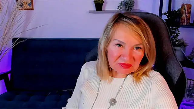 RosalindaFortuna online show from 12-17-24, 02:00