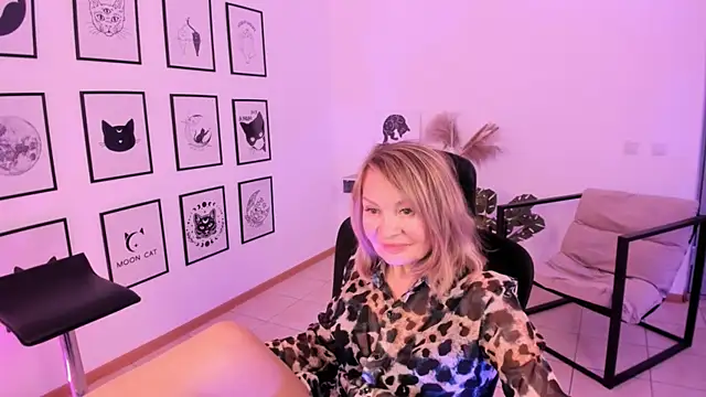 RosalindaFortuna online show from 01-13-25, 02:42