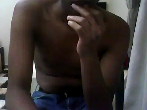 Snapshot of Hey_I_am_your_boy chatting on 12-16-24, 04:16 Hey I am your boy online show from 12-16-24, 04:16