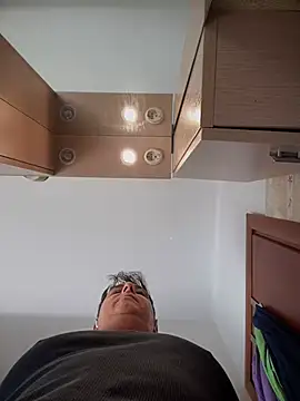 SecretlyDD online show from 03-20-25, 08:42