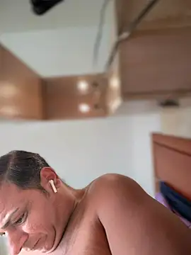 SecretlyDD online show from 02-17-26, 09:50