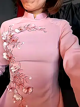 Lucy limon online show from 03-05-26, 01:40