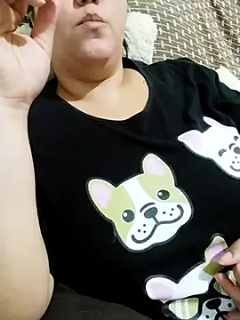 Snapshot of Paolaa_hoot chatting on 10-21-25, 10:43 Paolaa hoot online show from 10-21-25, 10:43