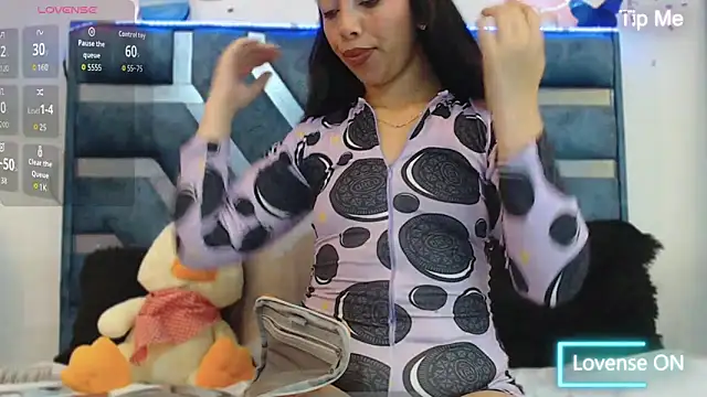 Roxan Fox- online show from 10-06-25, 05:27