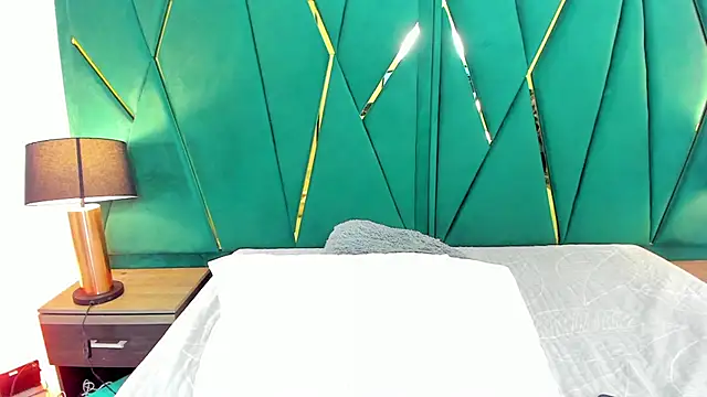 Tamara Myller online show from 01-25-25, 03:20