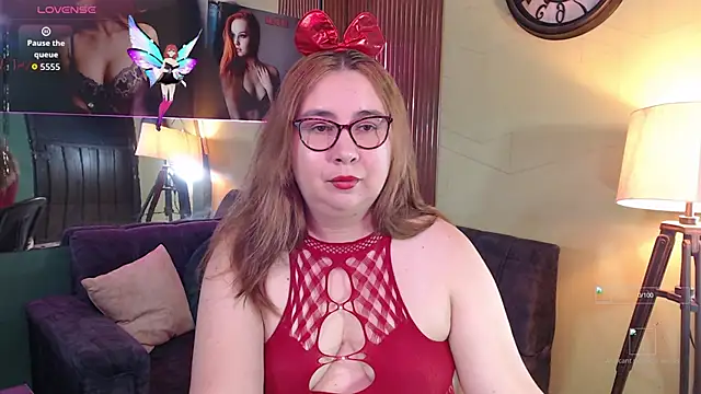 chloe prg online show from 11-12-25, 03:01