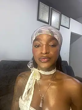 Zizi-campbel online show from 03-08-25, 10:00