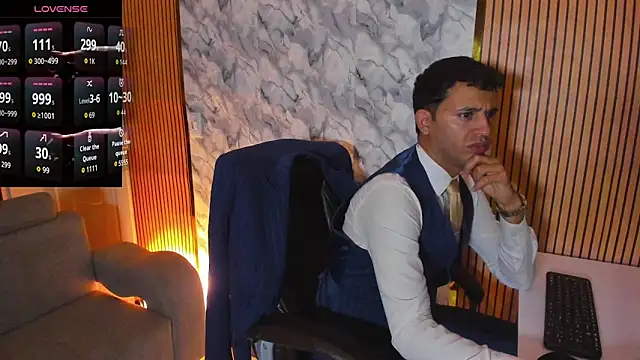 Hideintheoffice online show from 10-11-25, 11:47