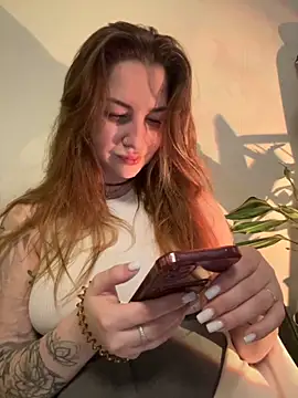 MayaMystic online show from 11-21-25, 01:10