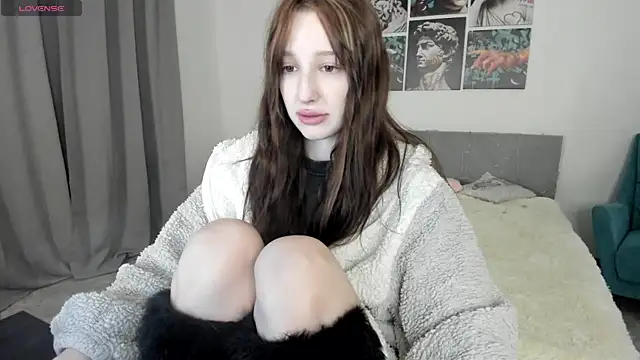 Lissa Meow  online show from 05-07-26, 01:33