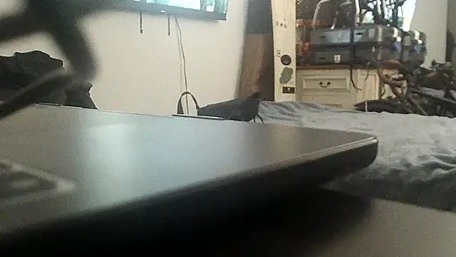 Snapshot of teek1234_1 chatting on 10-18-25, 04:04 teek1234 1 online show from 10-18-25, 04:04