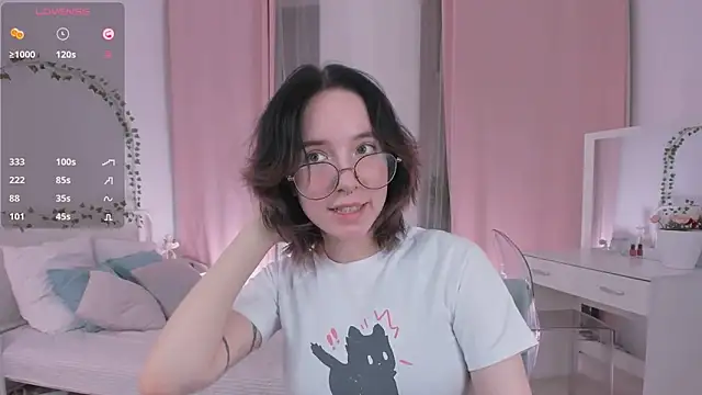 Snapshot of lilithlunna chatting on 02-27-25, 04:20 lilithlunna online show from 02-27-25, 04:20