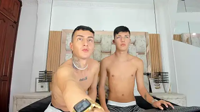 Snapshot of Angel_xxx chatting on 01-18-25, 08:19 Angel xxx online show from 01-18-25, 08:19