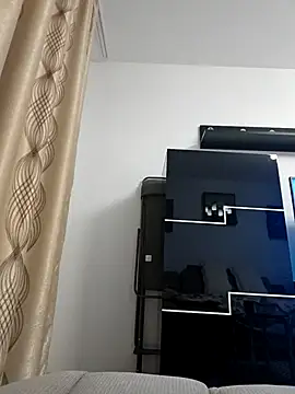 Snapshot of naughty69curls chatting on 09-10-25, 07:58 naughty69curls online show from 09-10-25, 07:58