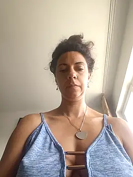 Snapshot of naughty69curls chatting on 09-20-25, 12:17 naughty69curls online show from 09-20-25, 12:17