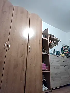 Snapshot of naughty69curls chatting on 09-24-25, 04:54 naughty69curls online show from 09-24-25, 04:54