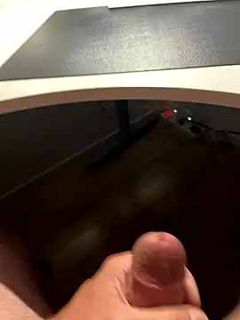 Snapshot of mikiss789 chatting on 10-20-25, 08:09 mikiss789 online show from 10-20-25, 08:09