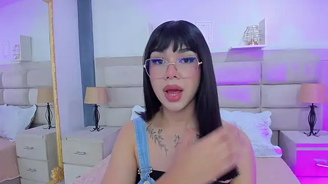 RoseCassie online show from 03-22-25, 01:30