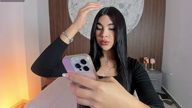 RoseCassie online show from 04-17-26, 02:20