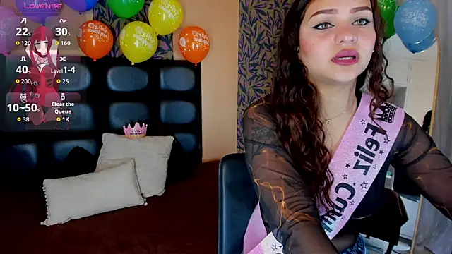 Snapshot of hinata_itachi chatting on 11-12-25, 12:11 hinata itachi online show from 11-12-25, 12:11