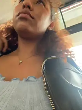 Snapshot of lauraltt chatting on 12-16-25, 07:08 lauraltt online show from 12-16-25, 07:08