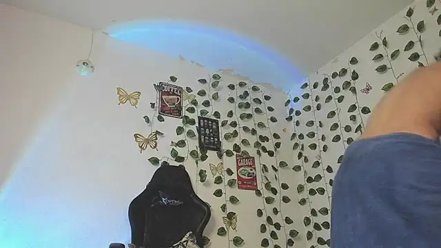 Snapshot of skinny_dann chatting on 02-09-25, 02:28 skinny dann online show from 02-09-25, 02:28