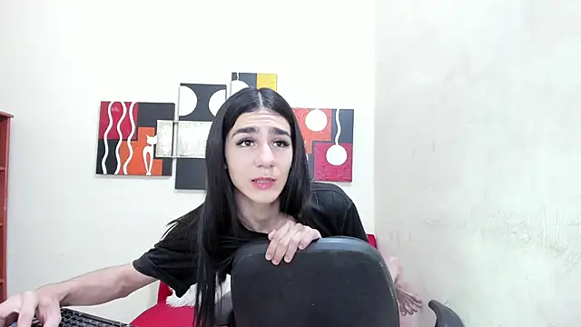 Mariana 16  online show from 01-25-25, 06:57