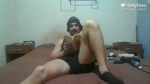 Snapshot of italianbighorse22 chatting on 11-11-25, 05:07 italianbighorse22 online show from 11-11-25, 05:07