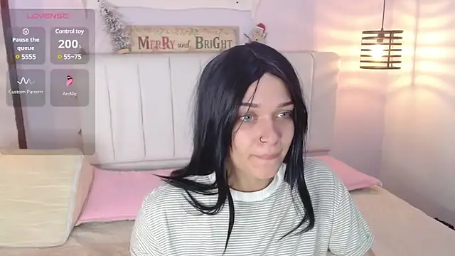 Snapshot of sukimoon chatting on 12-23-24, 01:40 sukimoon online show from 12-23-24, 01:40