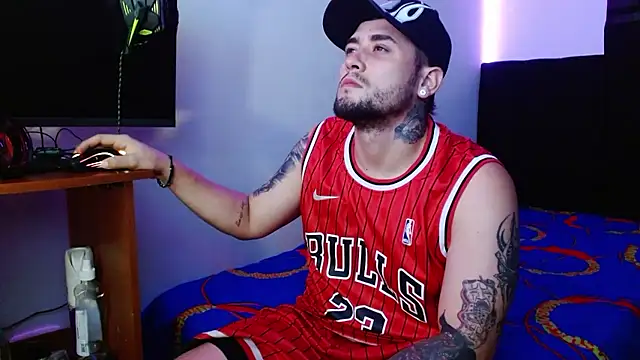 miia-liiam online show from 01-18-26, 05:44