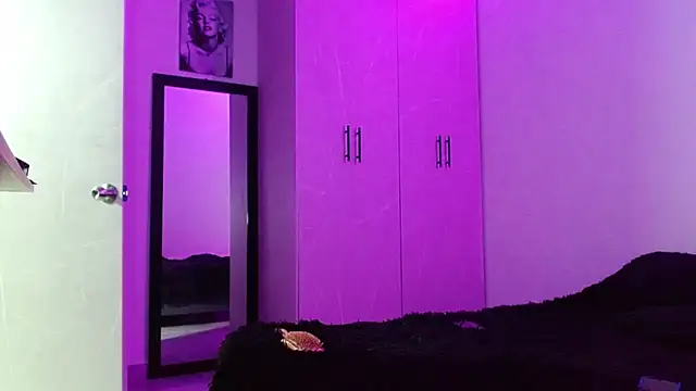 miia-liiam online show from 03-06-26, 05:59