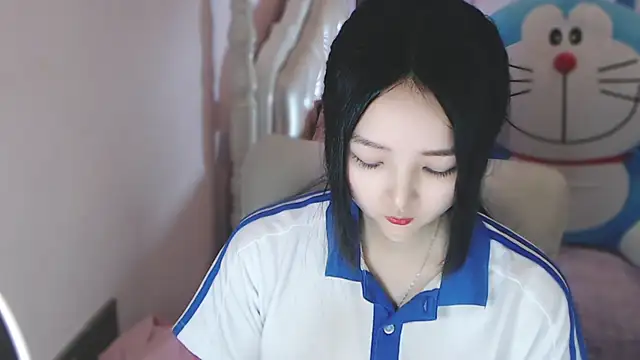 xiao-xiao-D online show from 02-19-25, 04:44