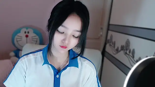 xiao-xiao-D online show from 03-20-25, 11:27