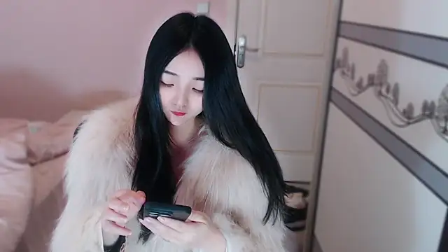 xiao-xiao-D online show from 10-24-25, 09:17